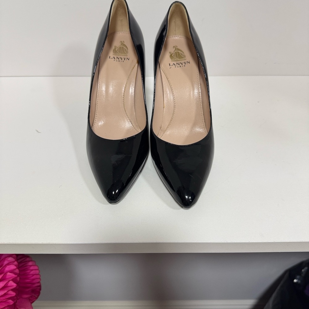 Lanvin Black Patent Pointed-Toe Pumps - Classic Gloss